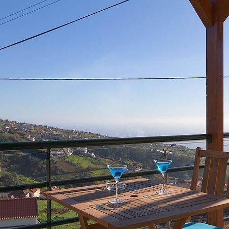 Typical Madeira Orchid House Villa Calheta  Room photo